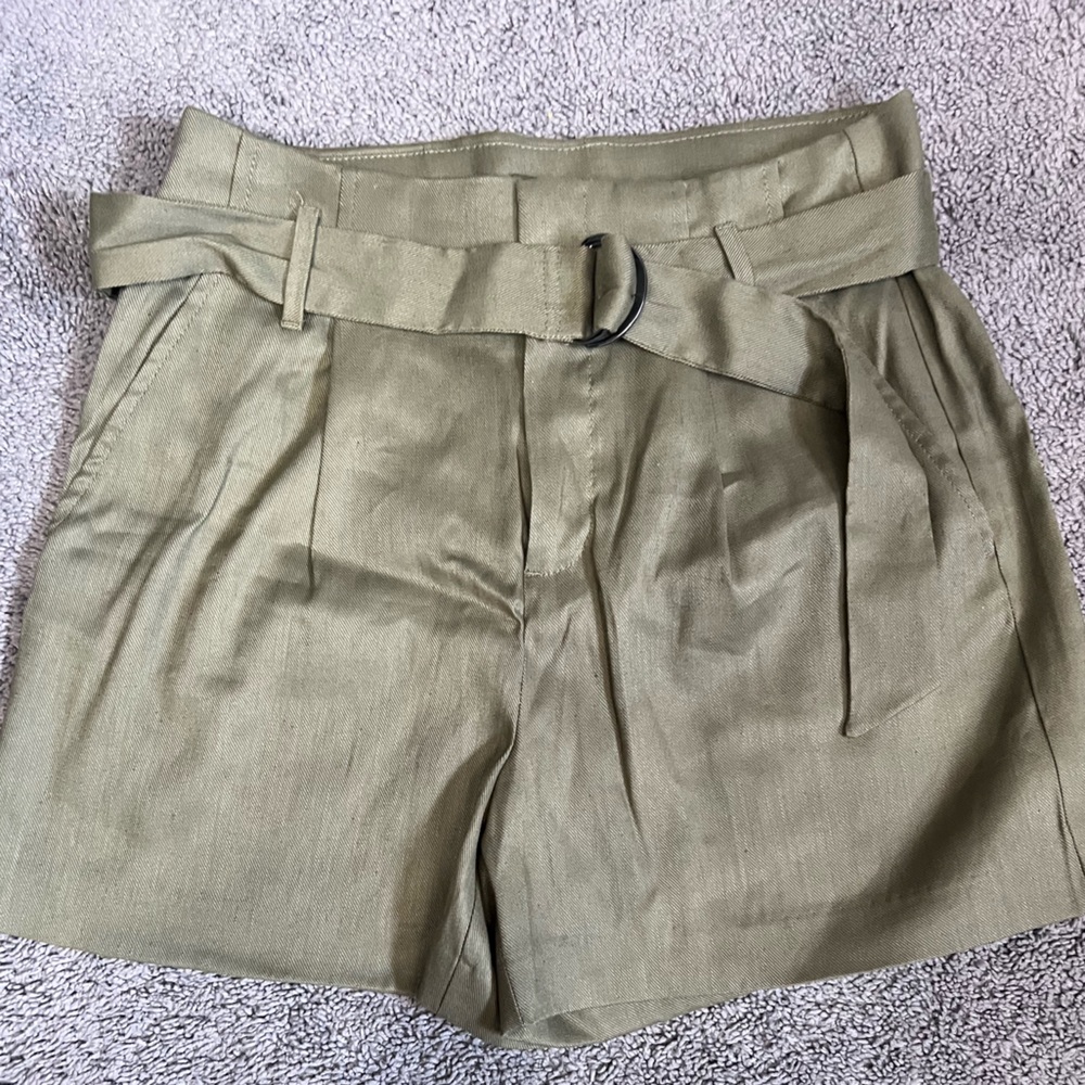 Banana Republic linen khaki green shorts NWT